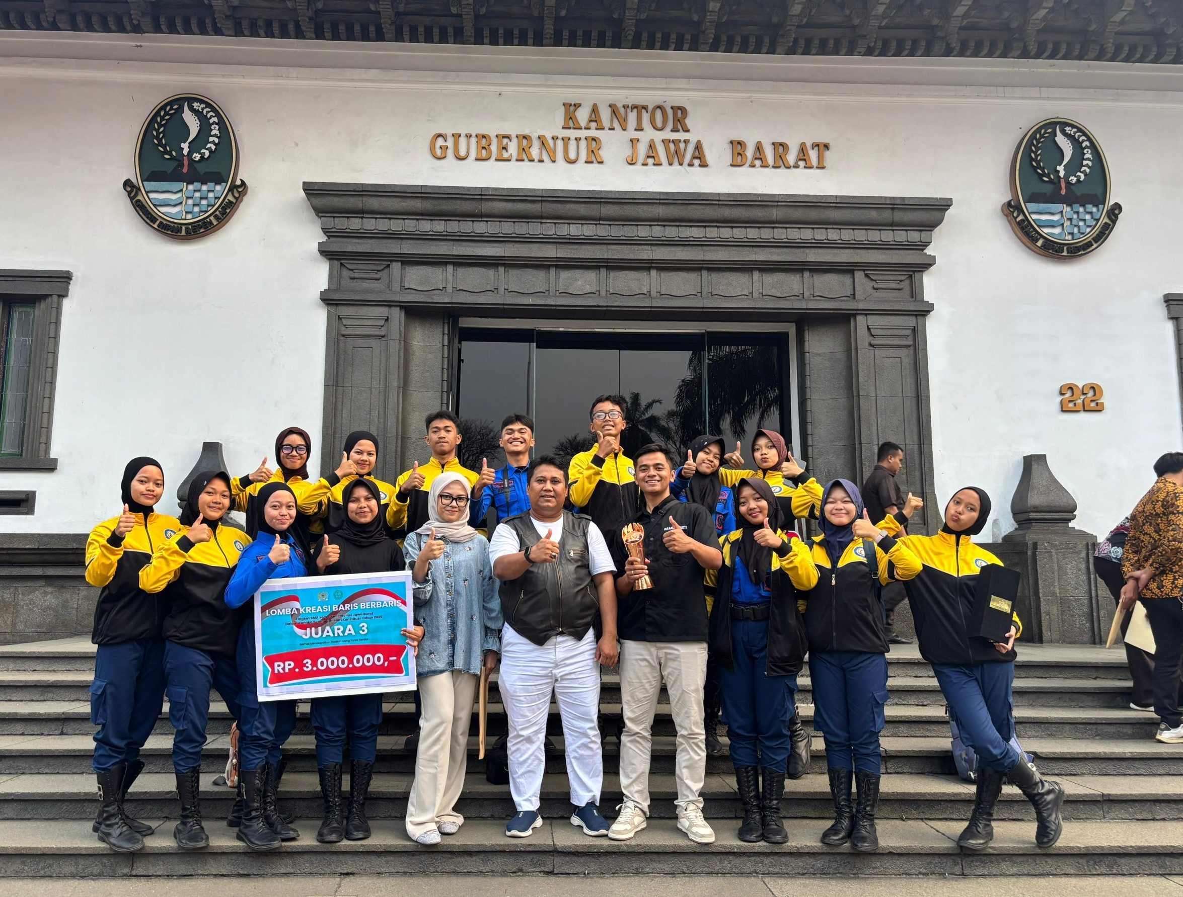 Wakili Kuningan, Paskibra SMAN 1 Kadugede Raih Prestasi LKBB di Tingkat Provinsi